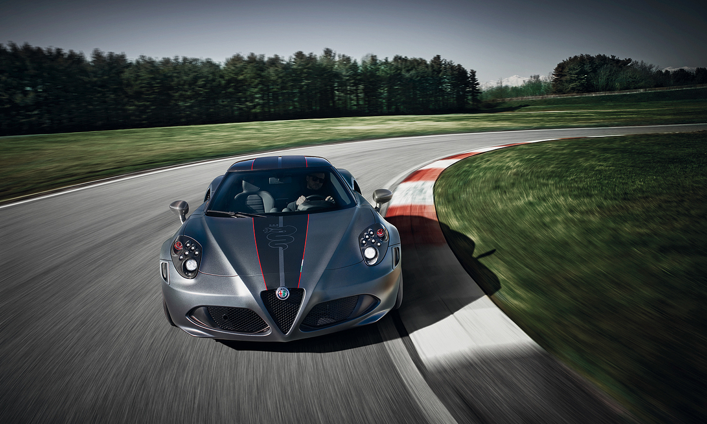 Alfa Romeo，自动化设计，产品设计，跑车，