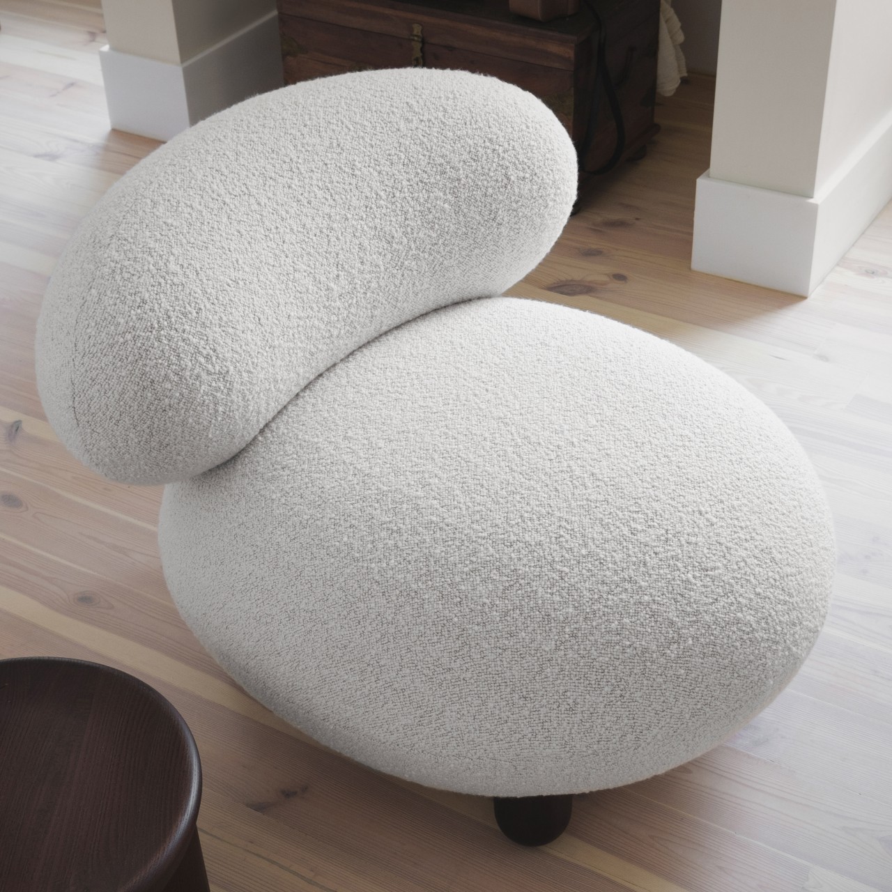 Flock，furniture design ，Warm and comfortable，Ergonomics，