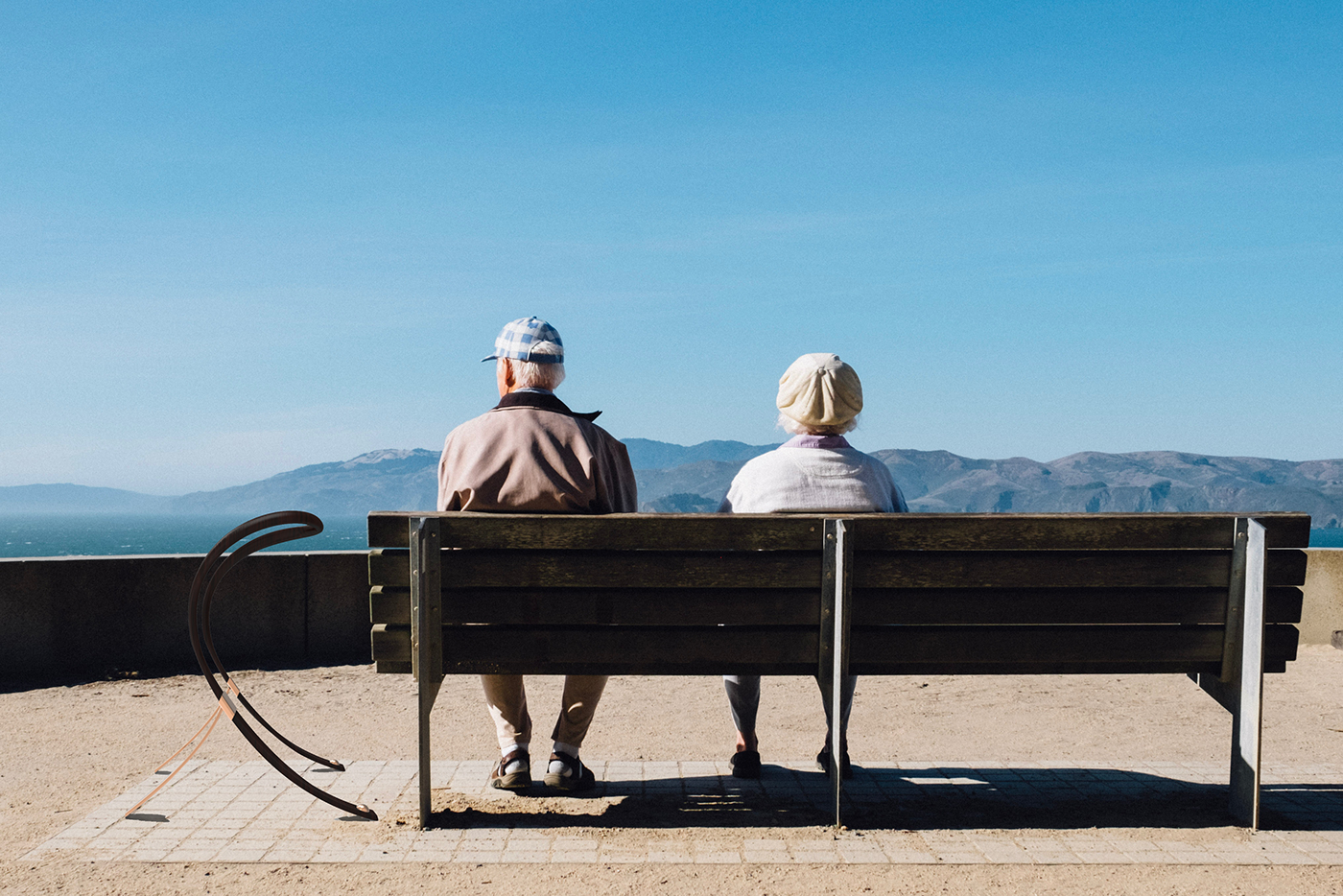 Walker，bend，aged，