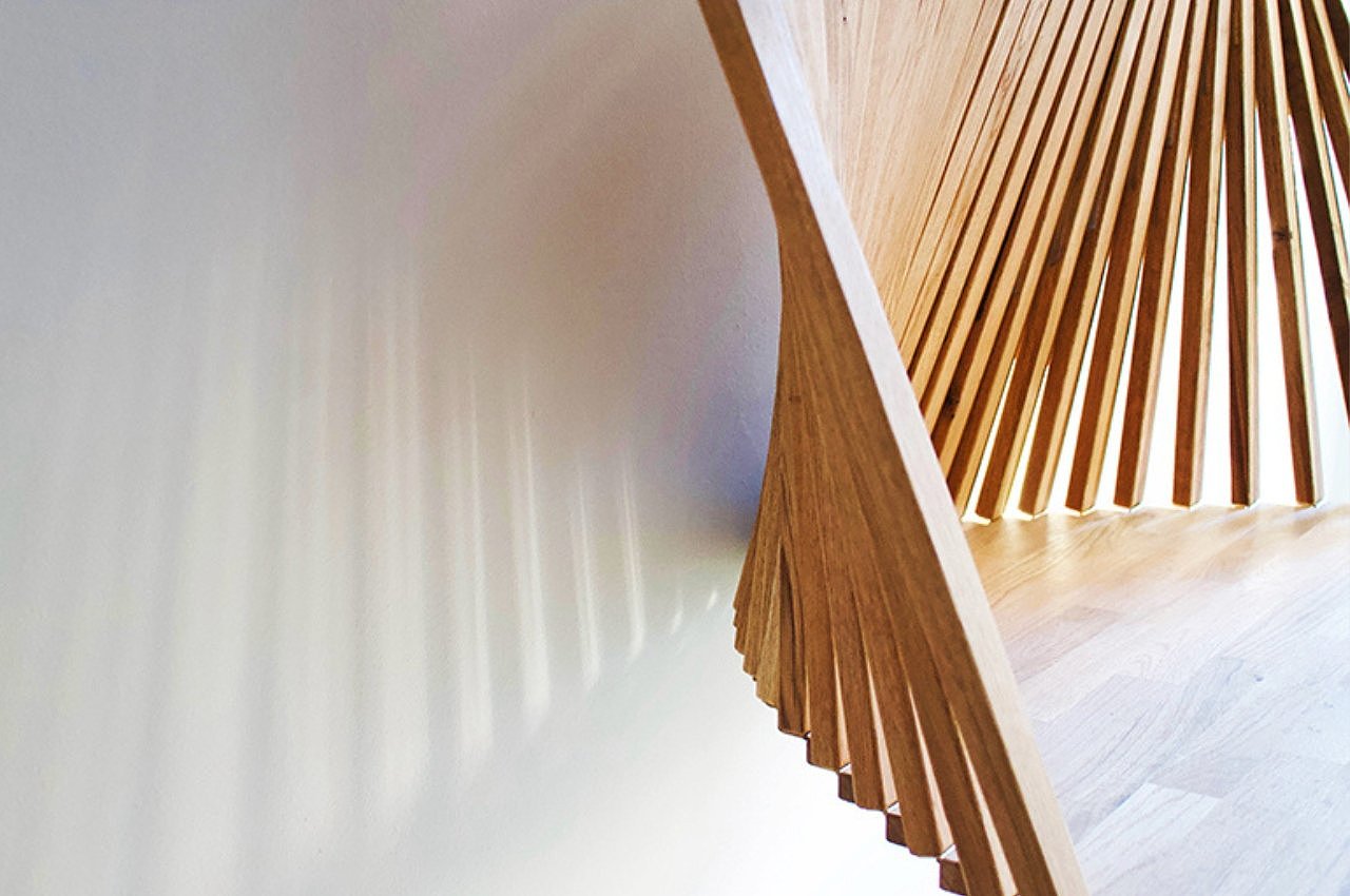 Robert van Embricq，FLOW WALL DESK，Minimalism，sustainable，product design，furniture design ，