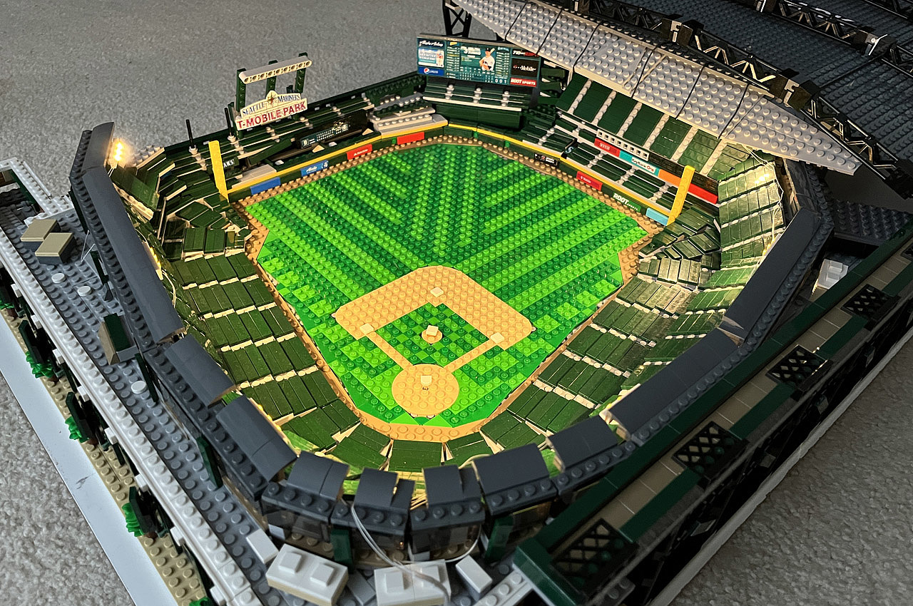 Shane Deegan，Lego，T-MOBILE Park Stadium，Lego model，