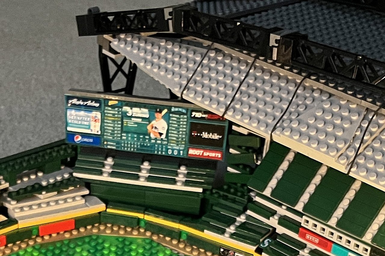 Shane Deegan，Lego，T-MOBILE Park Stadium，Lego model，