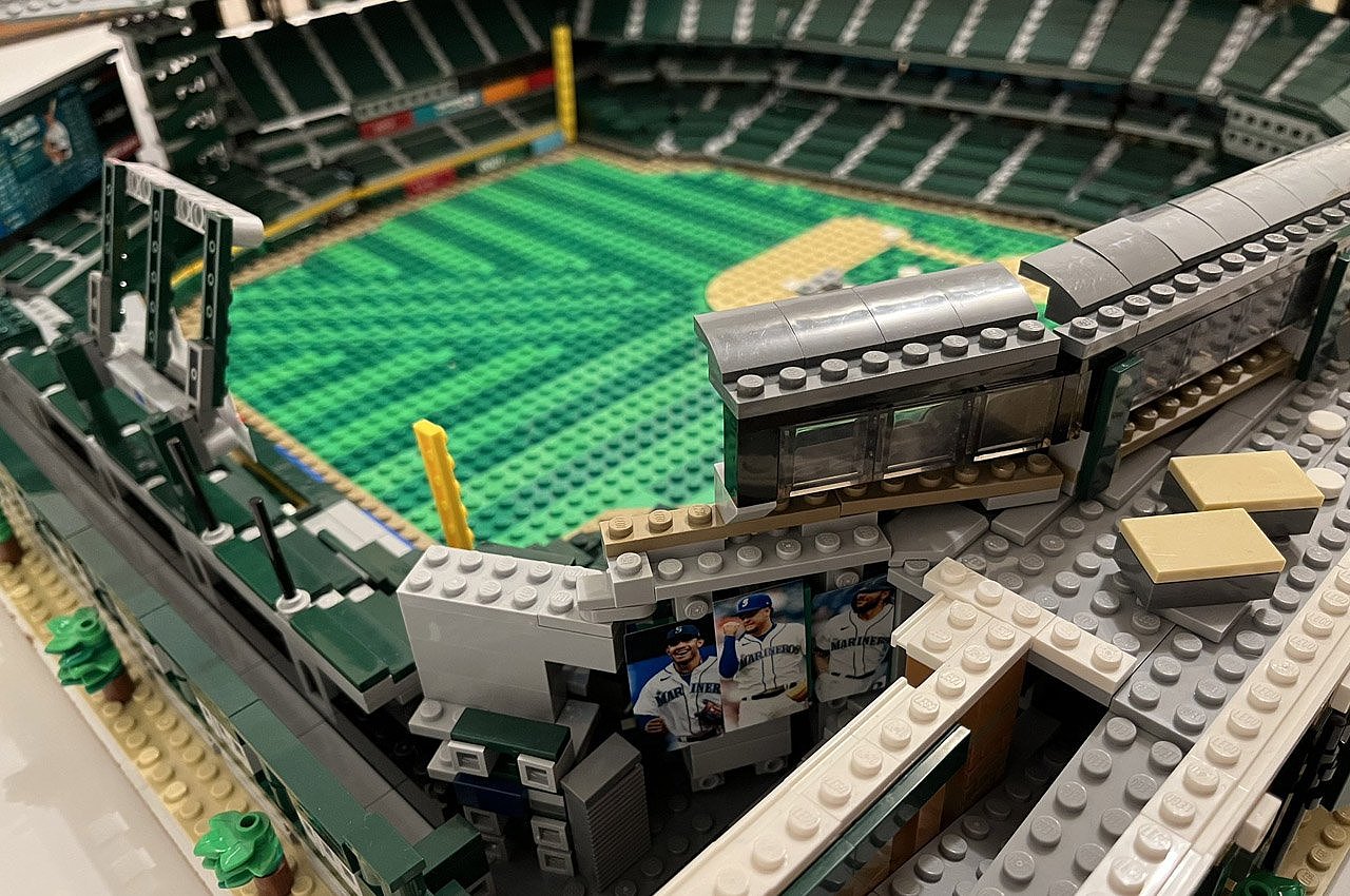 Shane Deegan，Lego，T-MOBILE Park Stadium，Lego model，