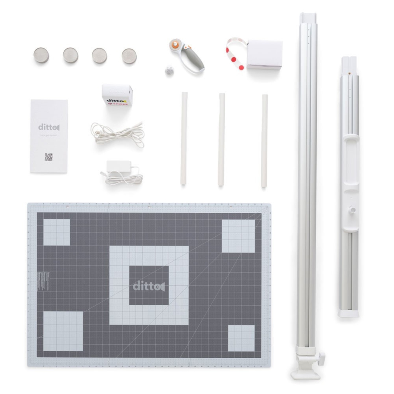 clothing design，Projective lamp，Sewing machine，