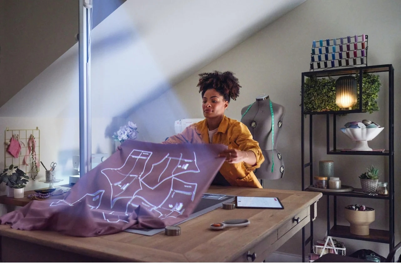 clothing design，Projective lamp，Sewing machine，