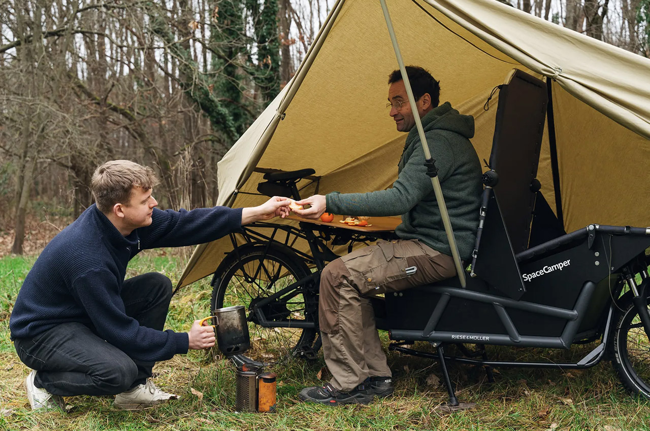 Electric bicycle，sleep，camping，