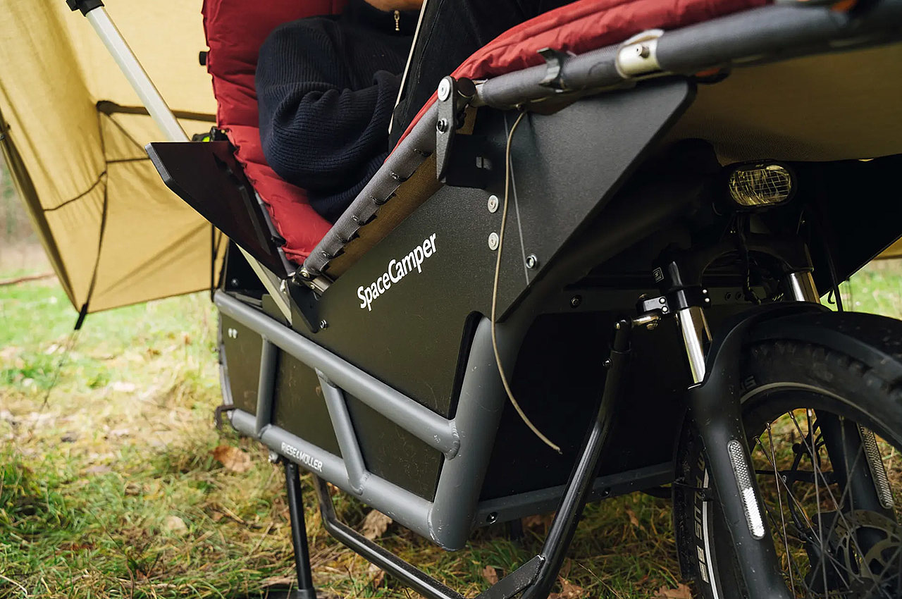 Electric bicycle，sleep，camping，