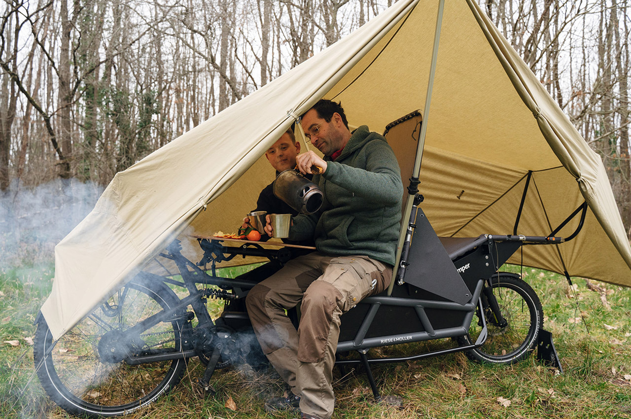 Electric bicycle，sleep，camping，