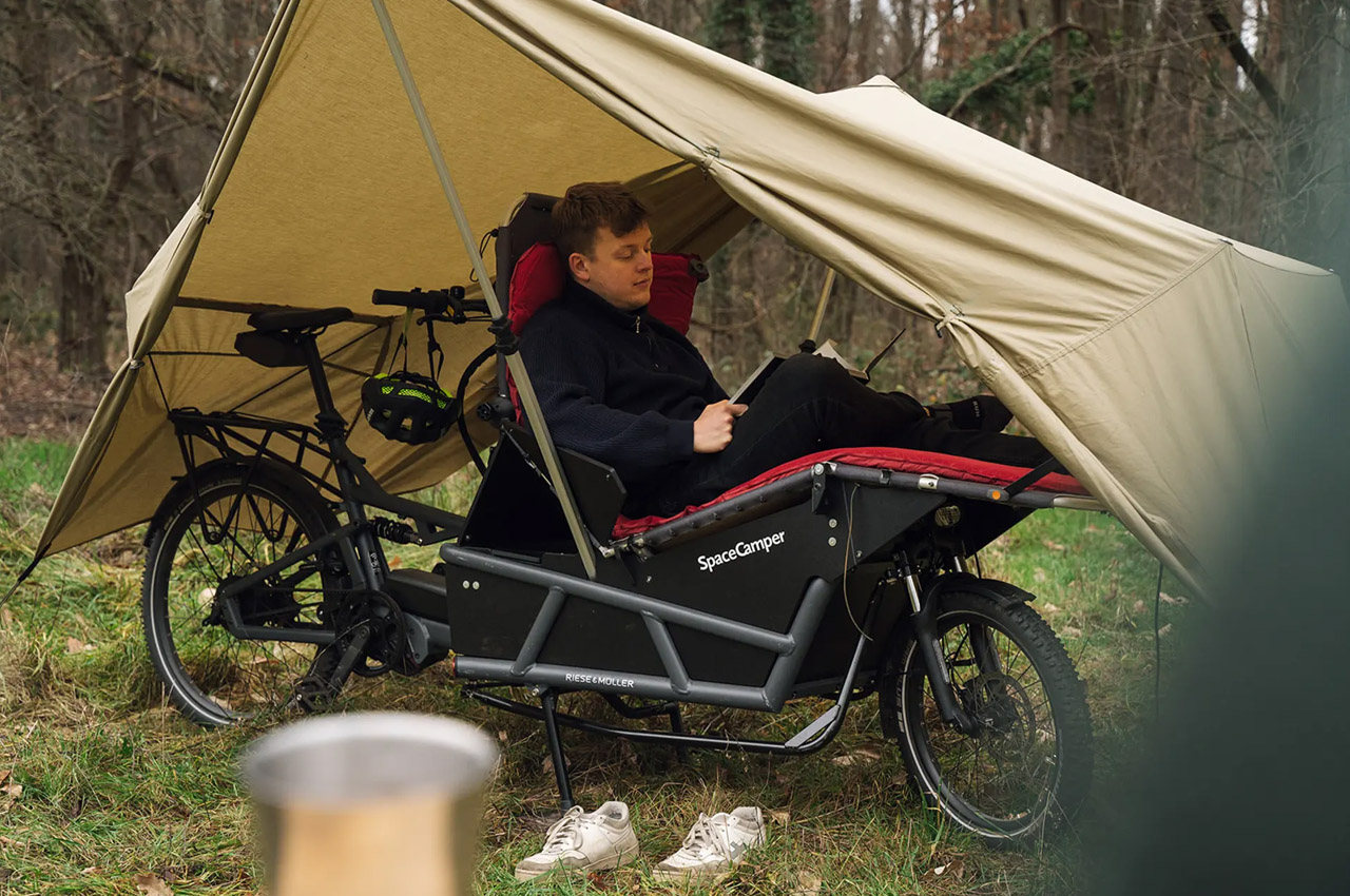 Electric bicycle，sleep，camping，
