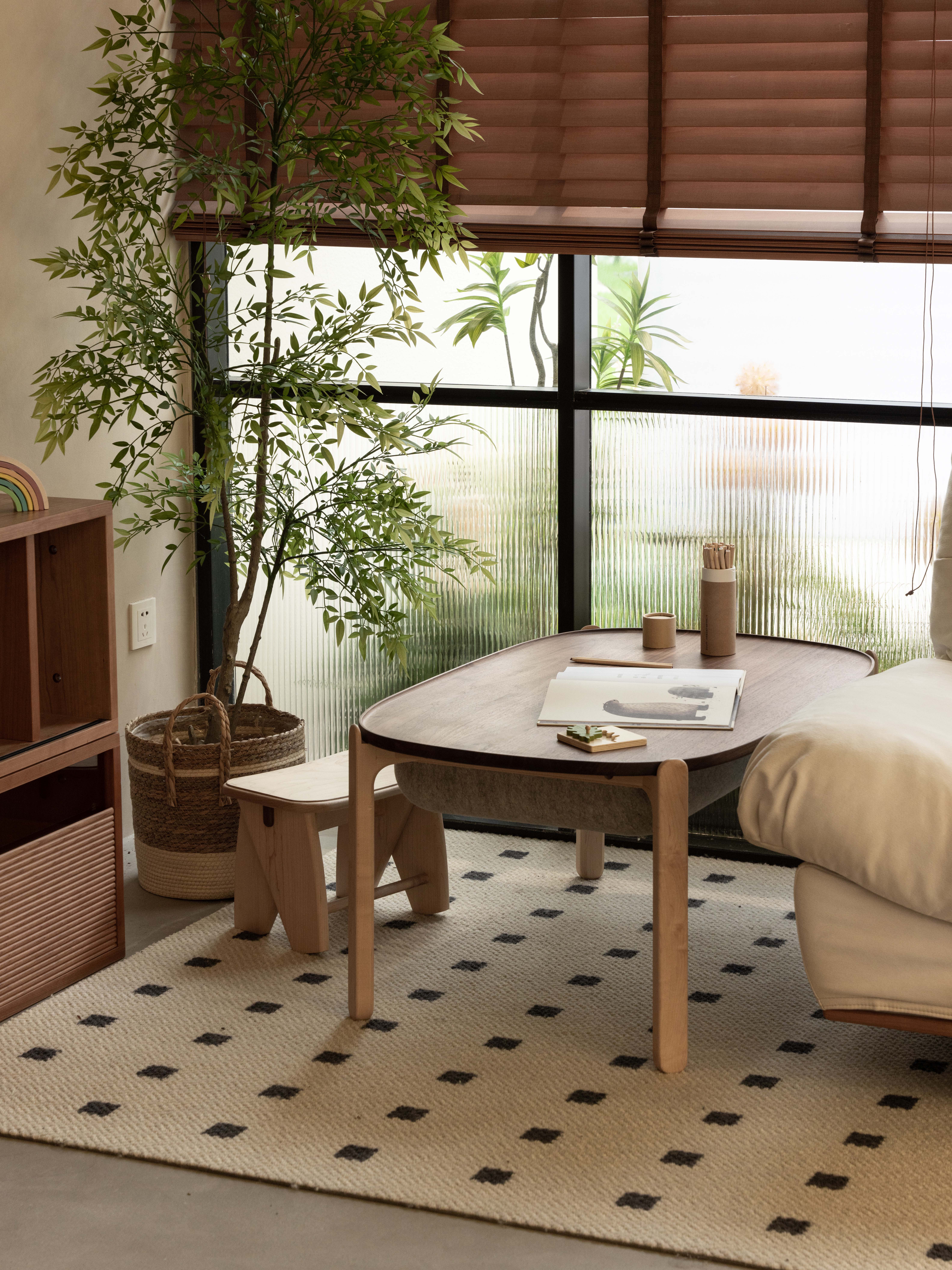 Children's furniture，Solid wood furniture，Original design，furniture design ，Children's table，stool，