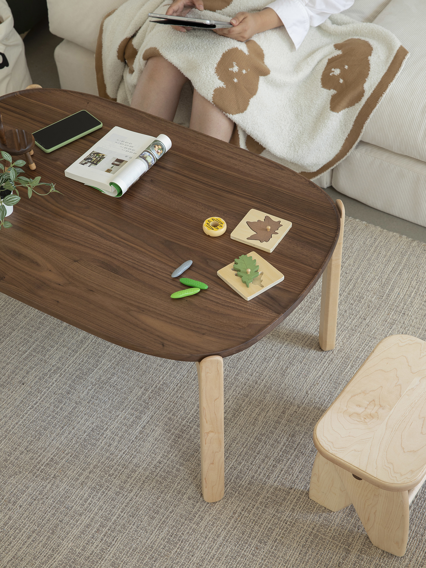 Children's furniture，Solid wood furniture，Original design，furniture design ，Children's table，stool，