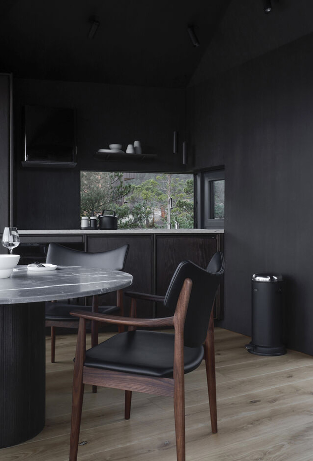 Cedar Cottage，Norway，Steep cliff，