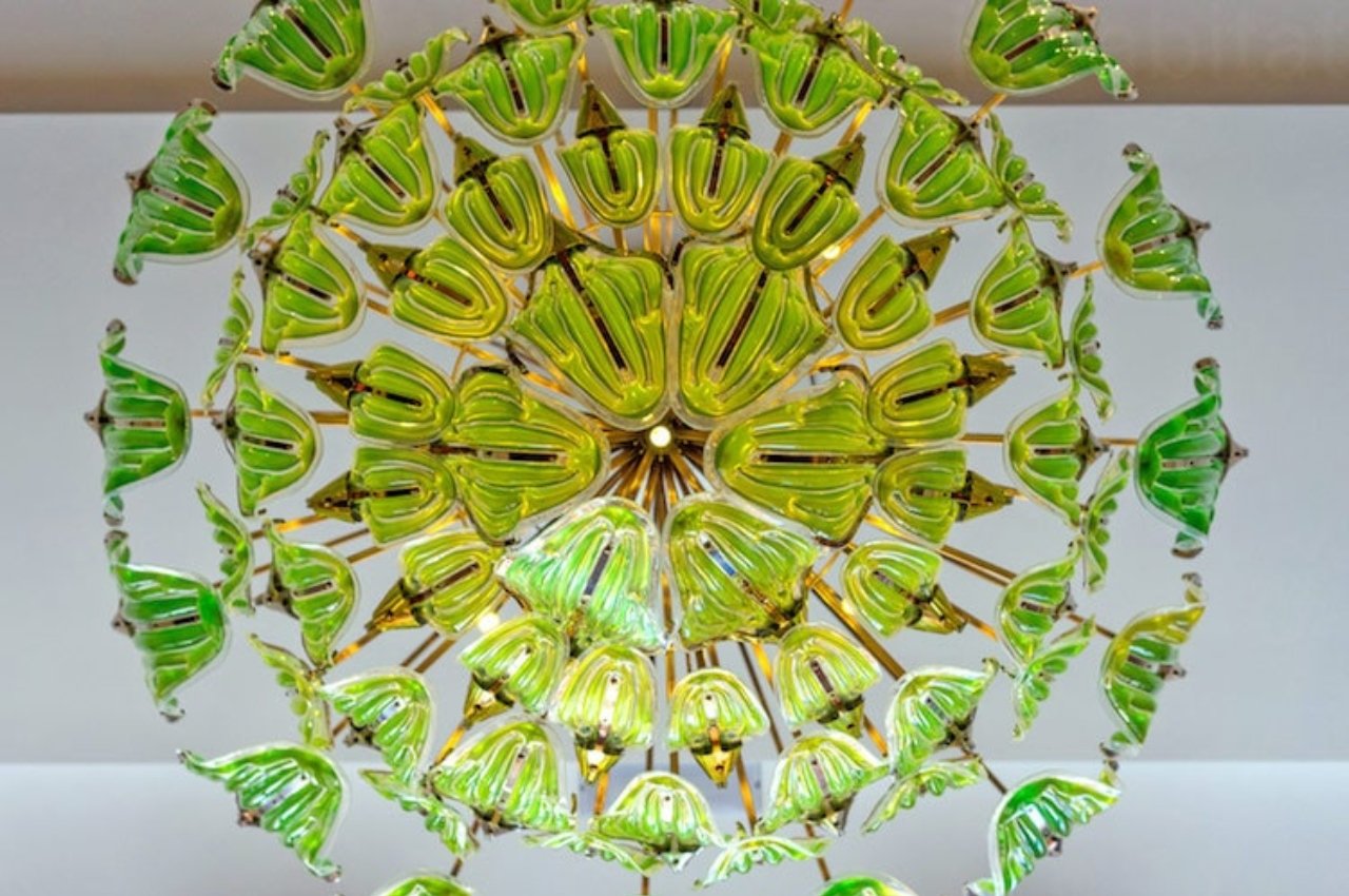 a chandelier，Chandelier design，Environmental protection design，air cleaner，