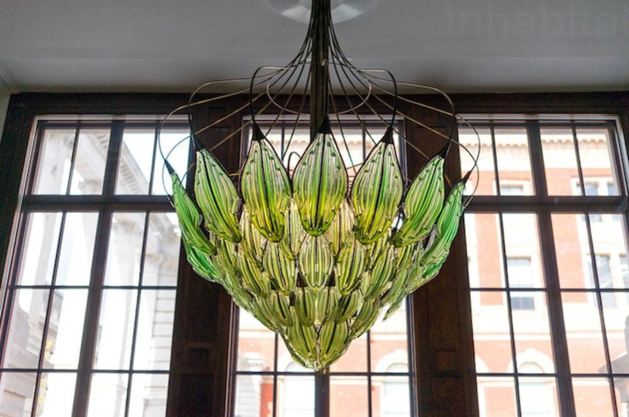 a chandelier，Chandelier design，Environmental protection design，air cleaner，