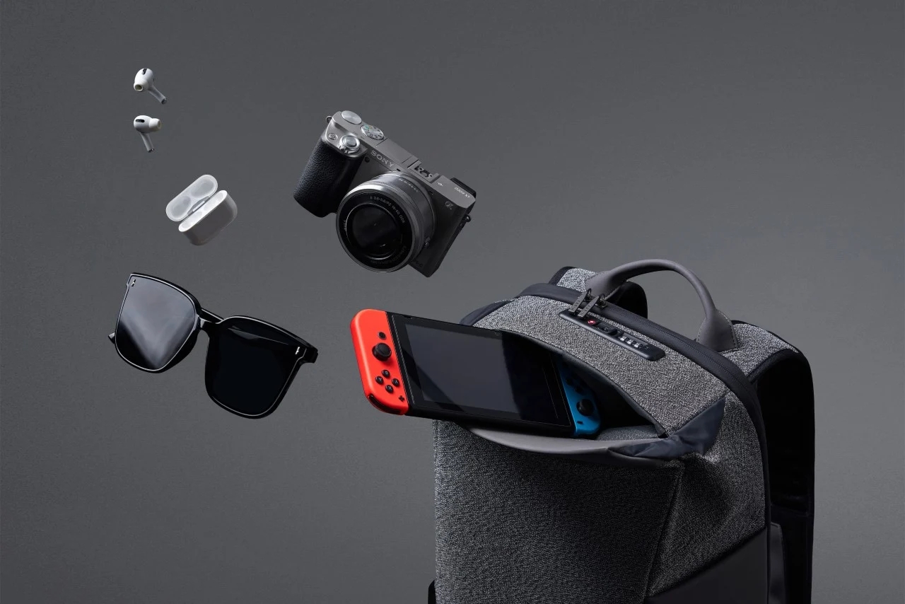 CORIN，knapsack，Outdoor equipment，a bag，