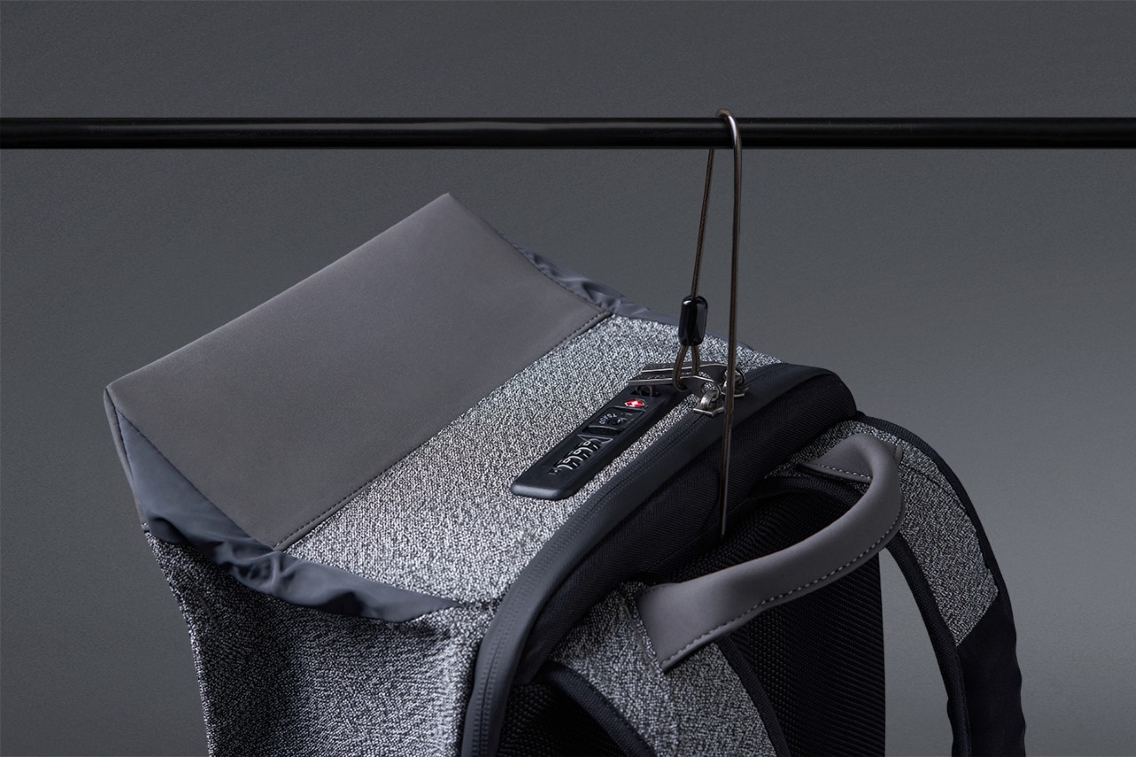 CORIN，knapsack，Outdoor equipment，a bag，