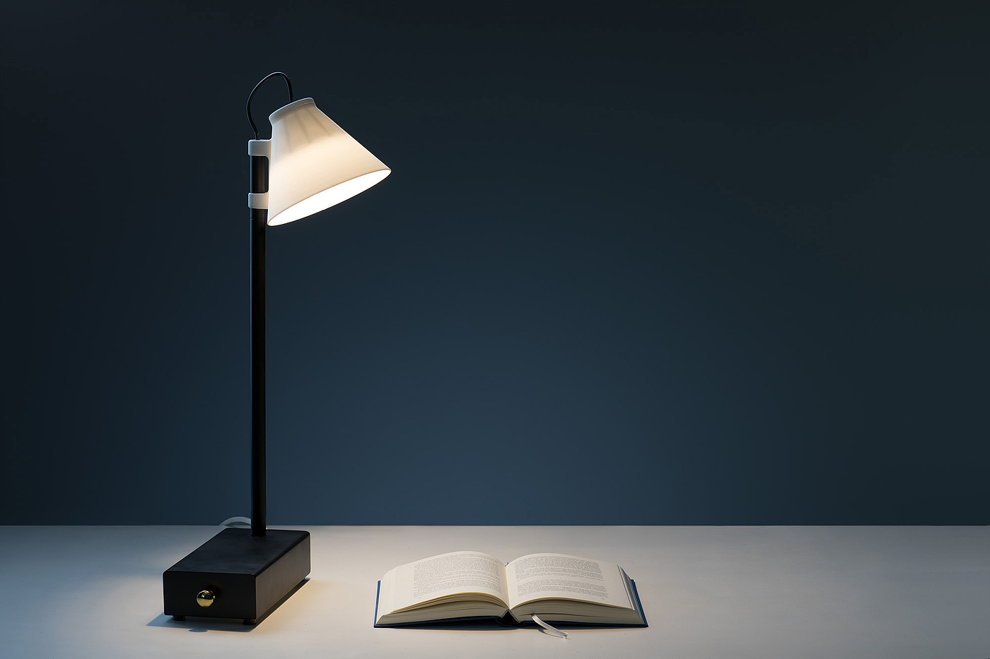 Offline Lamp，Desk lamp，industrial design，product design，