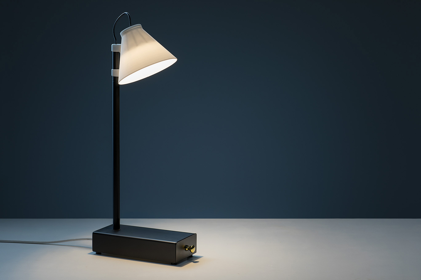 Offline Lamp，台灯，工业设计，产品设计，