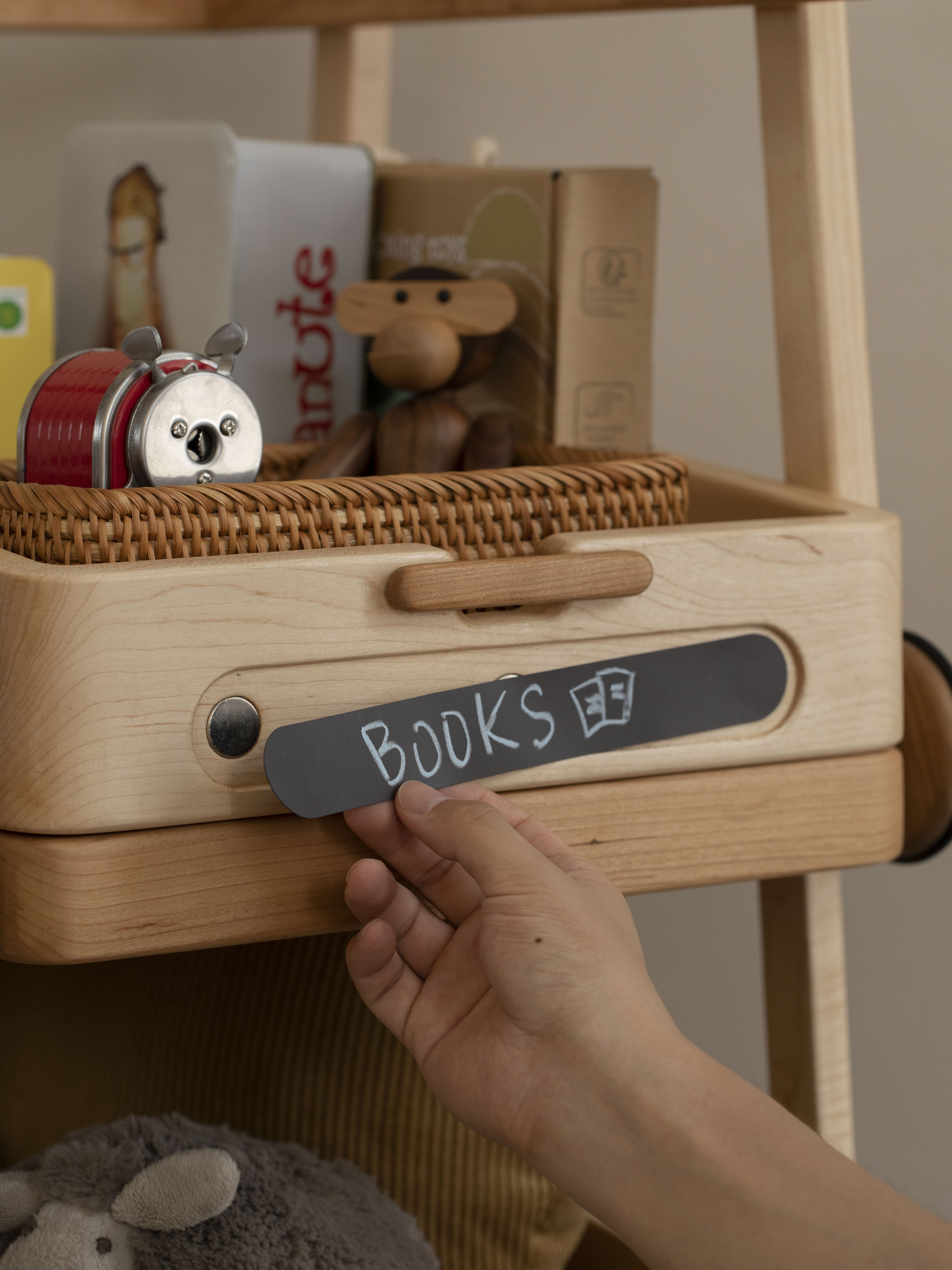 Children's furniture，Solid wood furniture，Original design，furniture design ，Trolley，Storage rack，bookshelf，Toy rack，