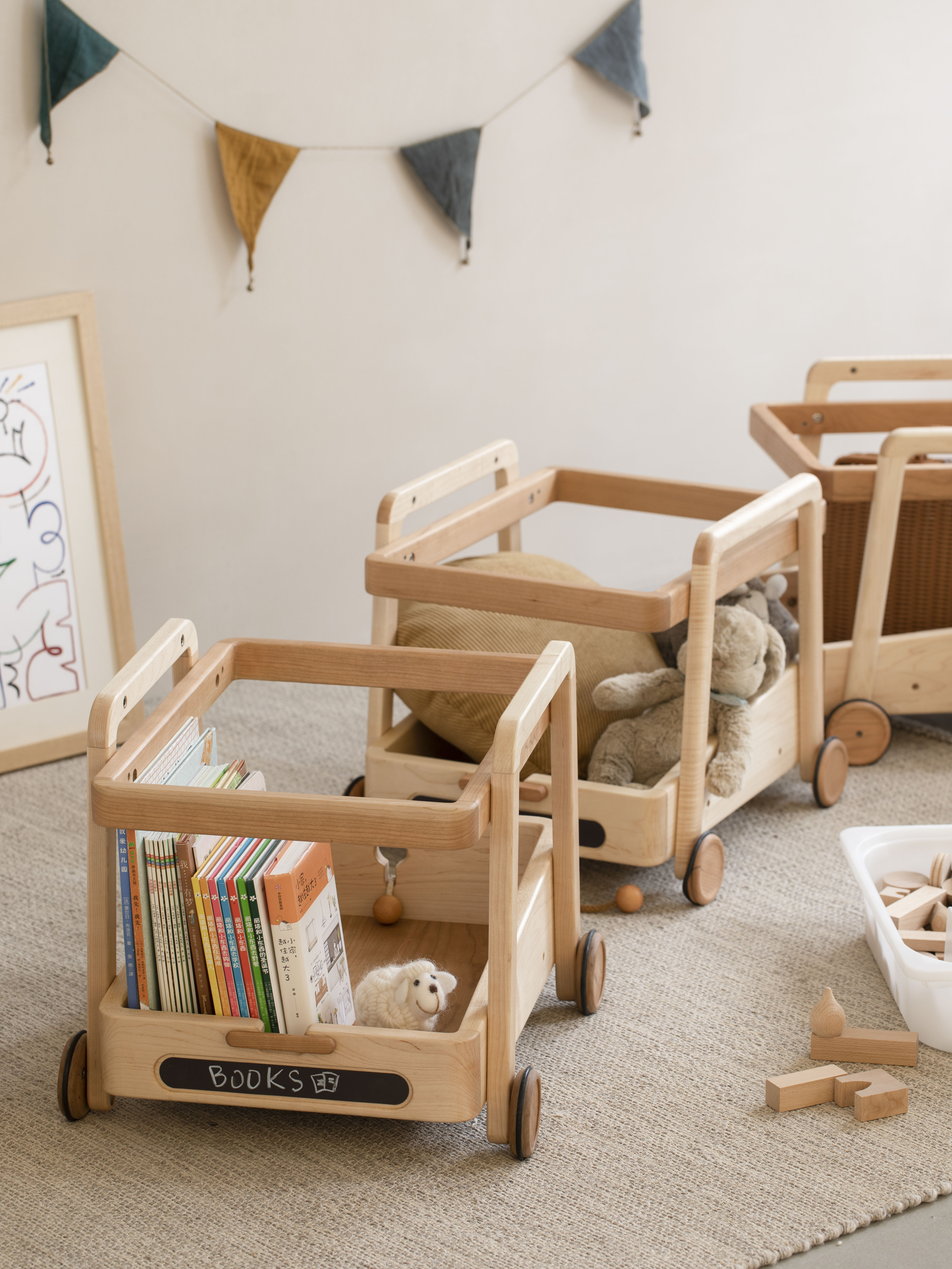 Children's furniture，Solid wood furniture，Original design，furniture design ，Trolley，Storage rack，bookshelf，Toy rack，