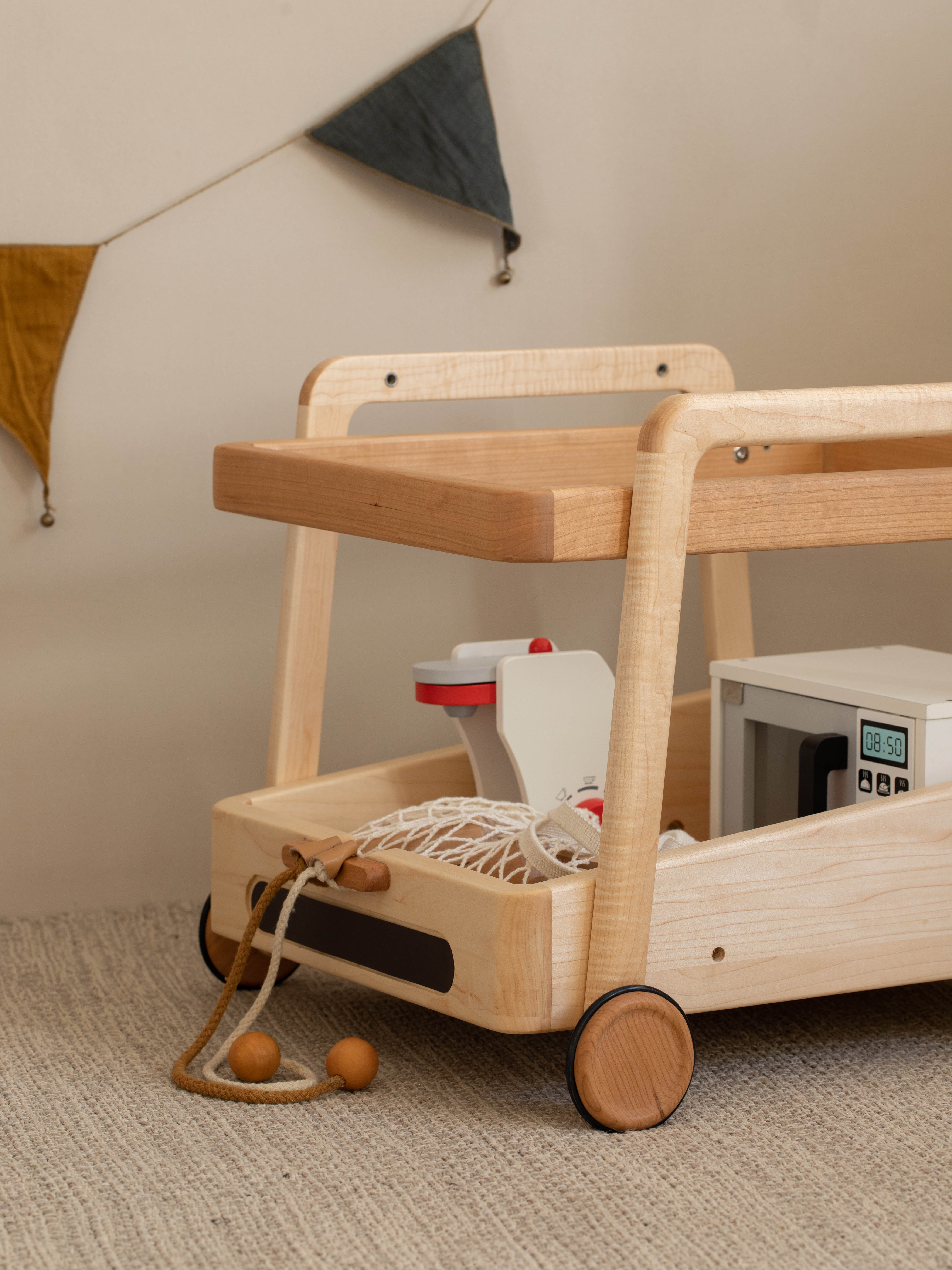 Children's furniture，Solid wood furniture，Original design，furniture design ，Trolley，Storage rack，bookshelf，Toy rack，