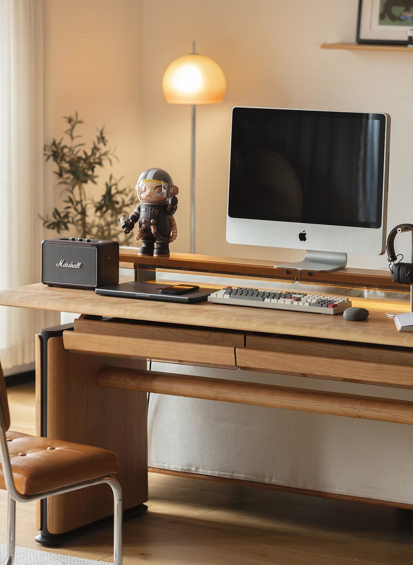 furniture design ，Solid wood furniture，Original design，desk，Desk design，
