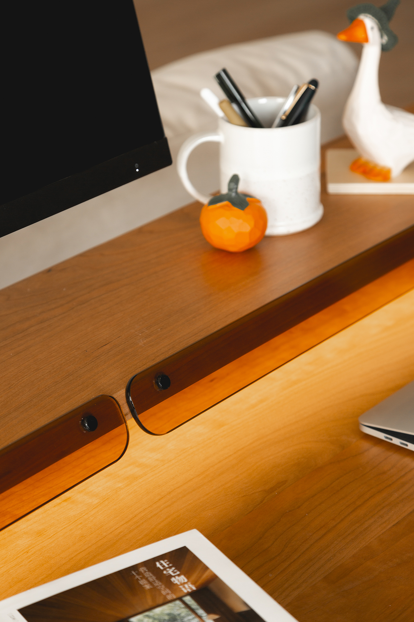 furniture design ，Solid wood furniture，Original design，desk，Desk design，