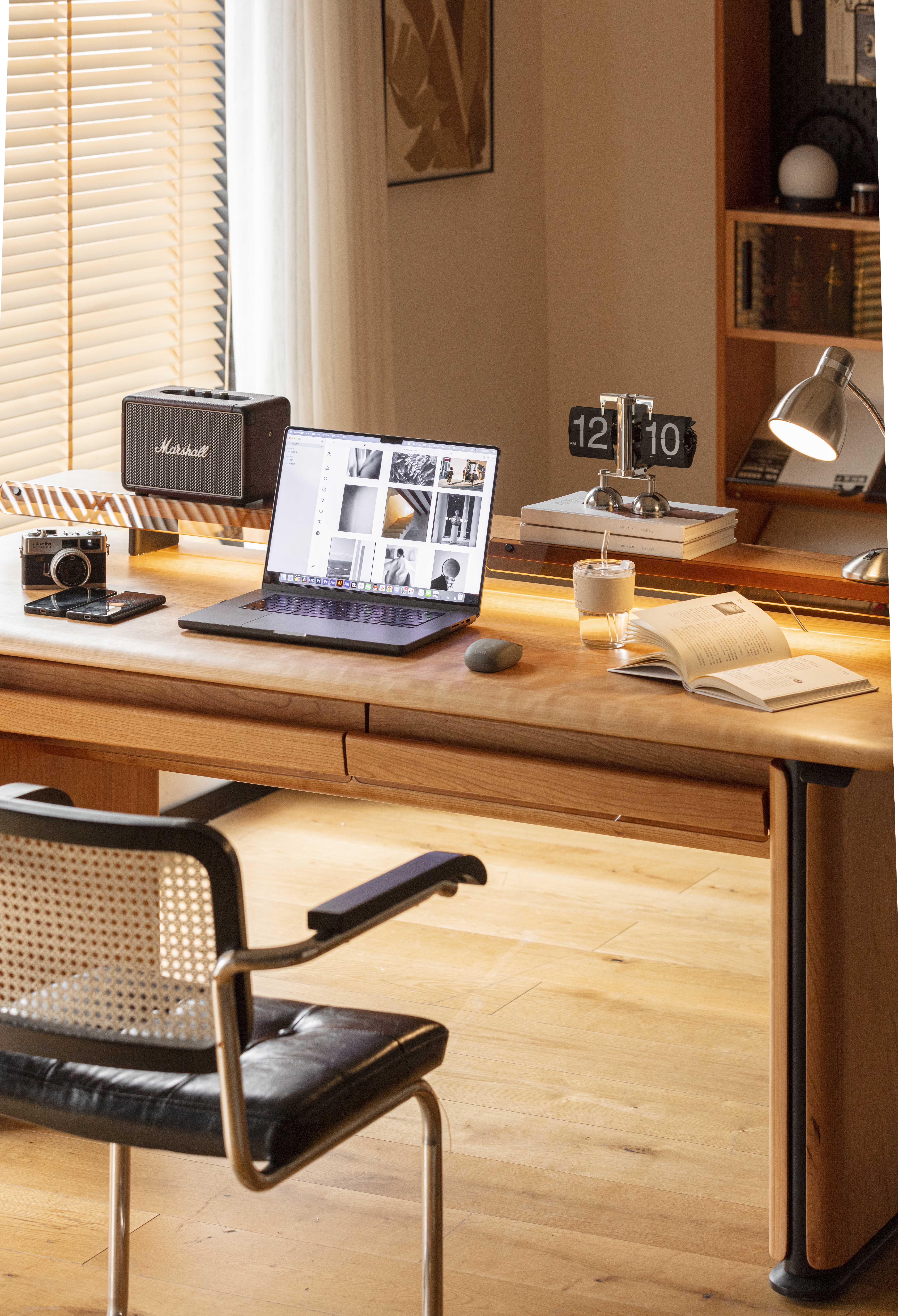 furniture design ，Solid wood furniture，Original design，desk，Desk design，