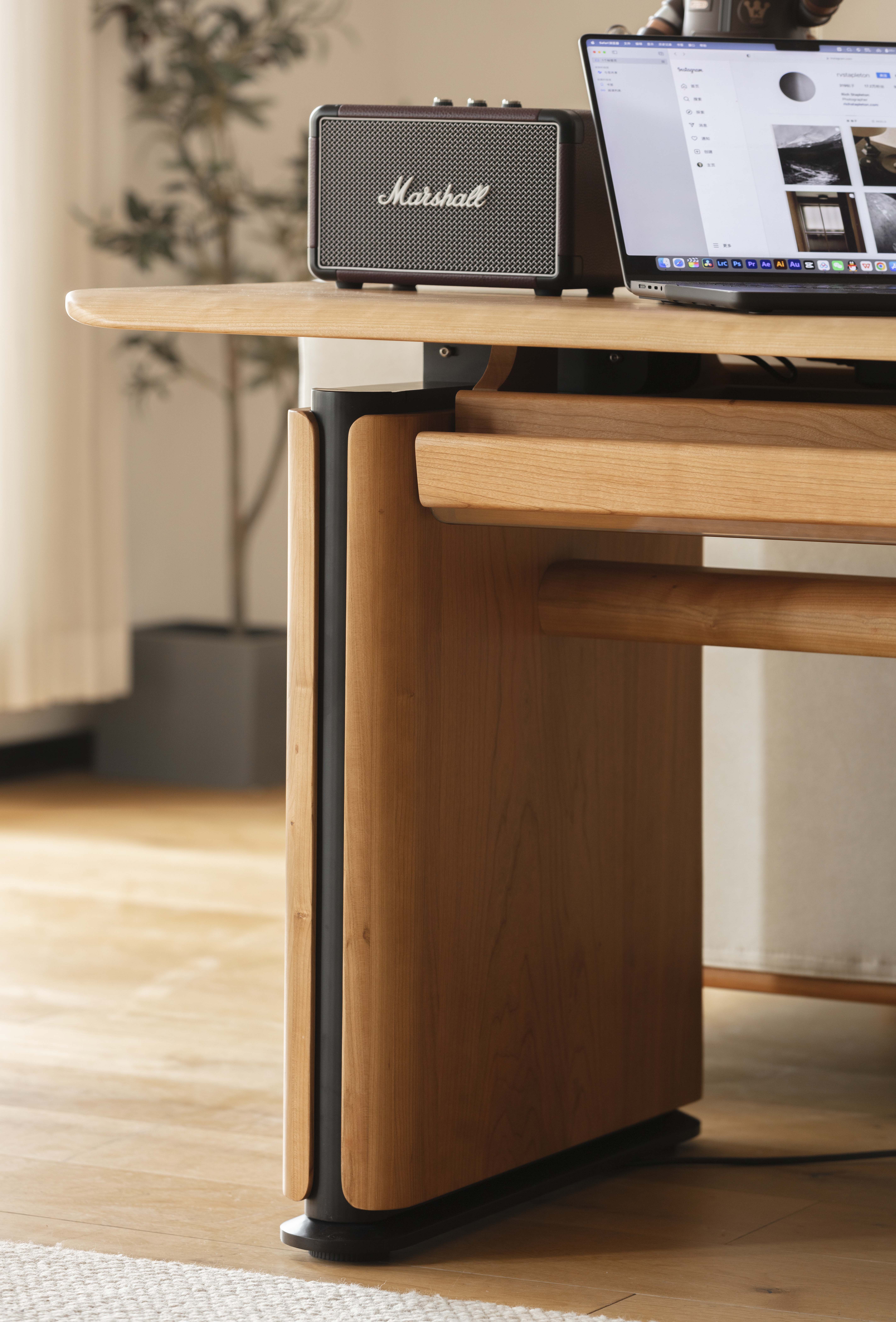 furniture design ，Solid wood furniture，Original design，desk，Desk design，