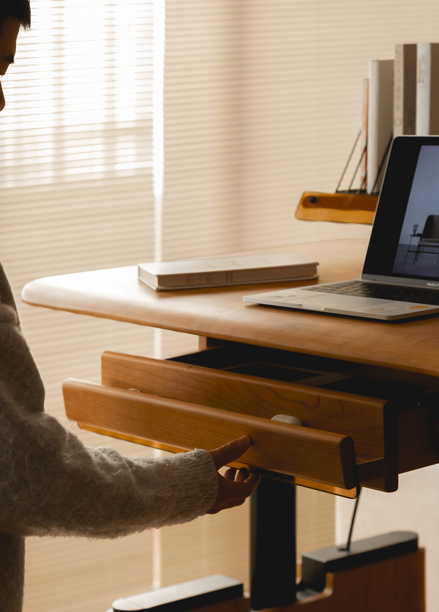 furniture design ，Solid wood furniture，Original design，desk，Desk design，