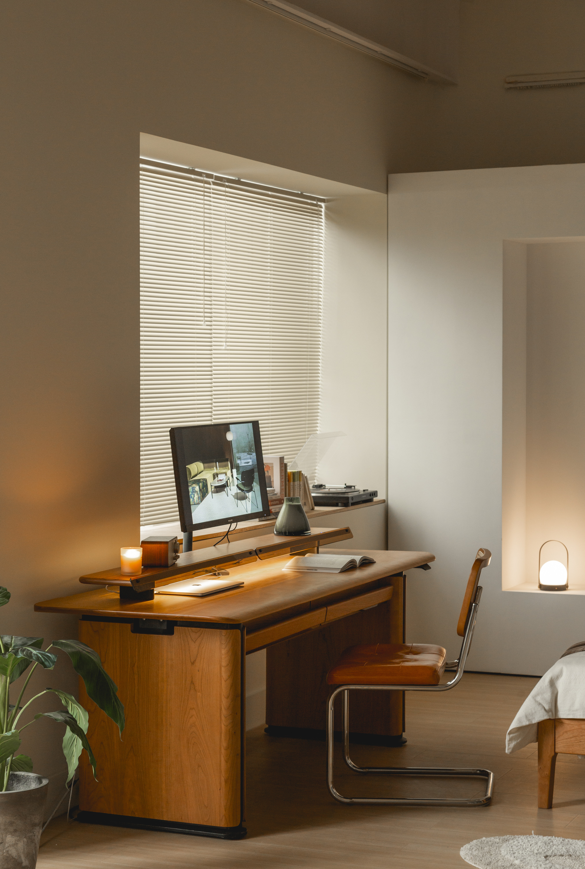 furniture design ，Solid wood furniture，Original design，desk，Desk design，