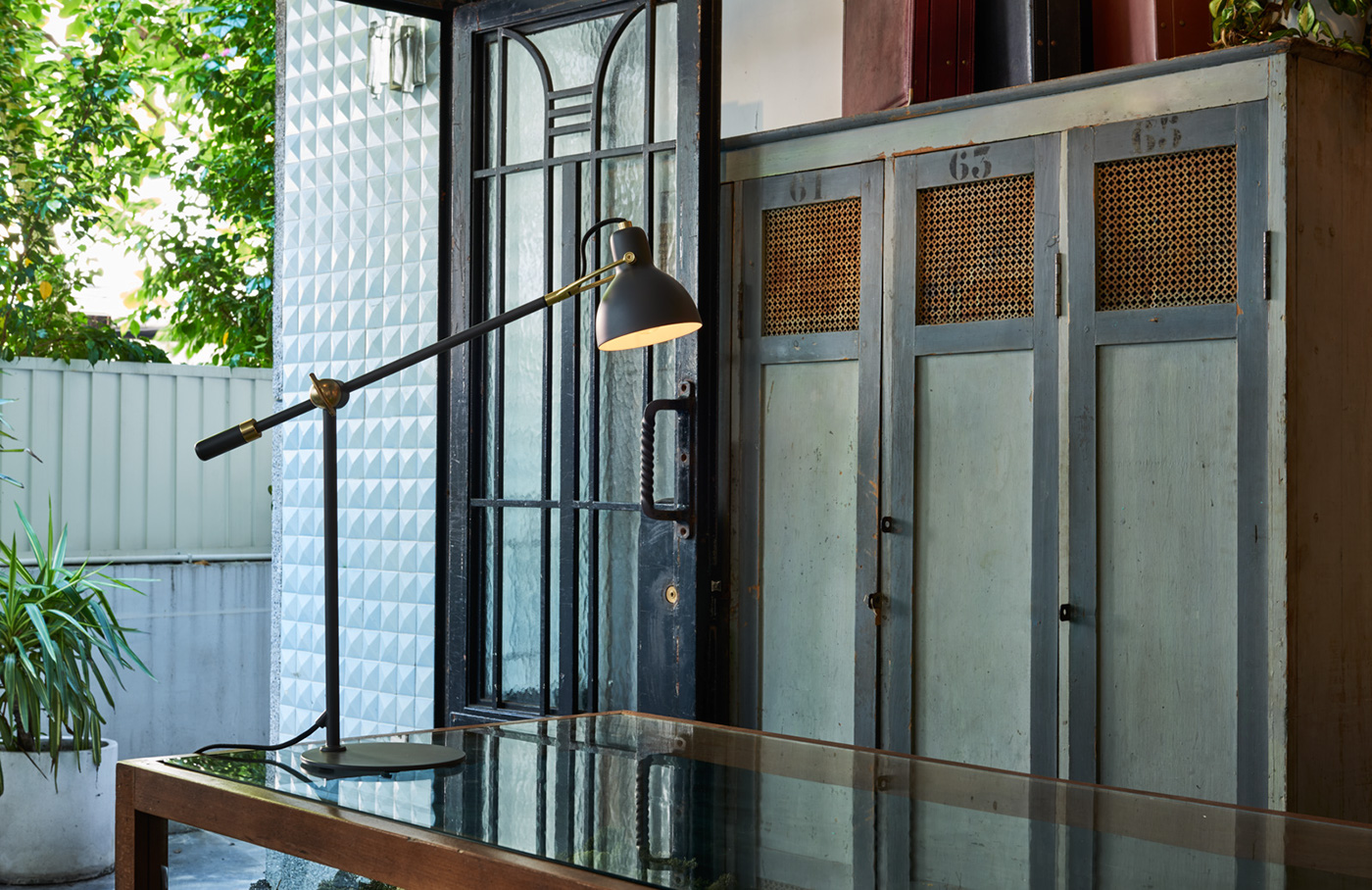 Lamp design，Metal，surface treatment，