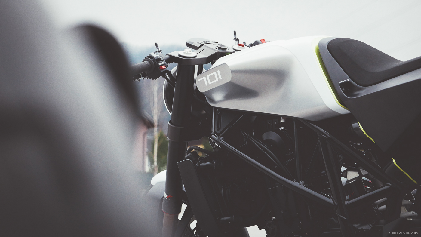 Husqvarna，motorcycle，vehicle，