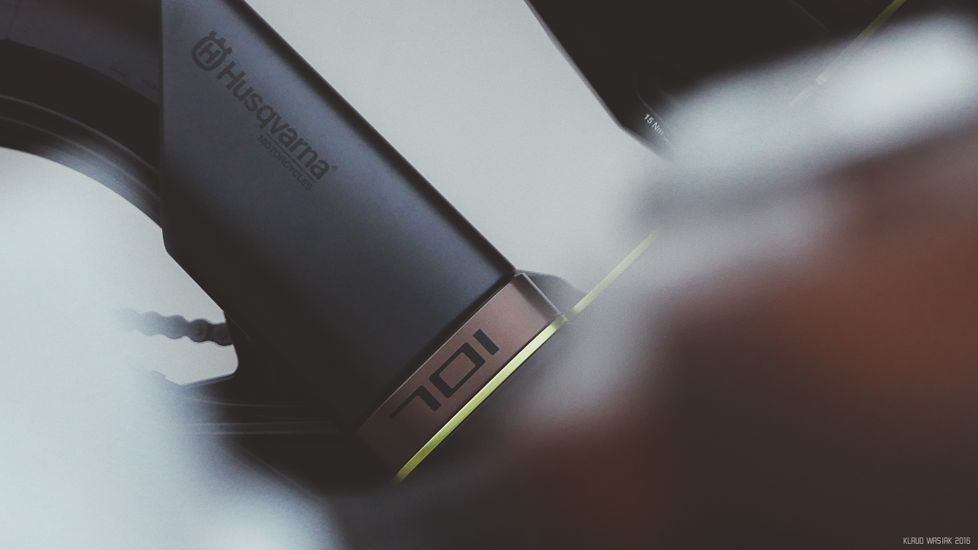 Husqvarna，motorcycle，vehicle，