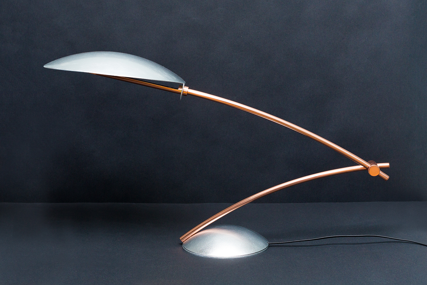 Ears，alarm clock，Desk lamp，