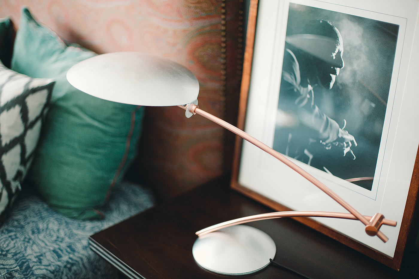 Ears，alarm clock，Desk lamp，