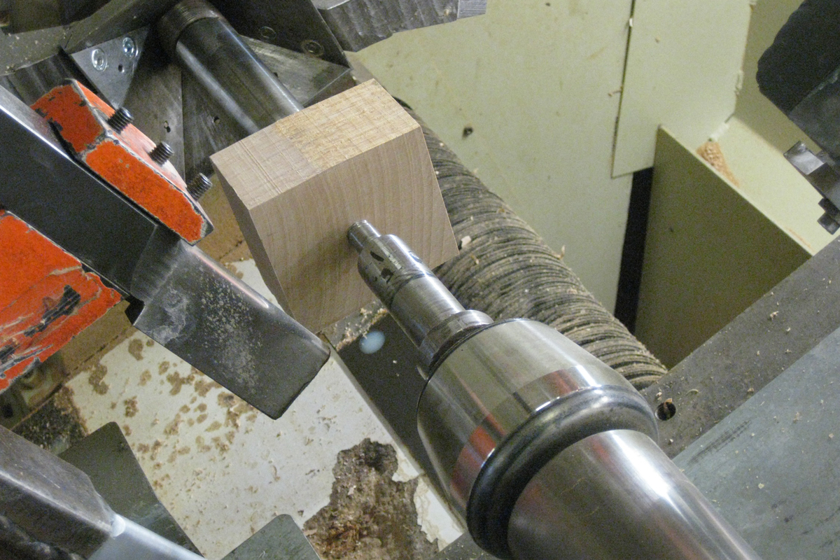 Pill container，wood，naughty，