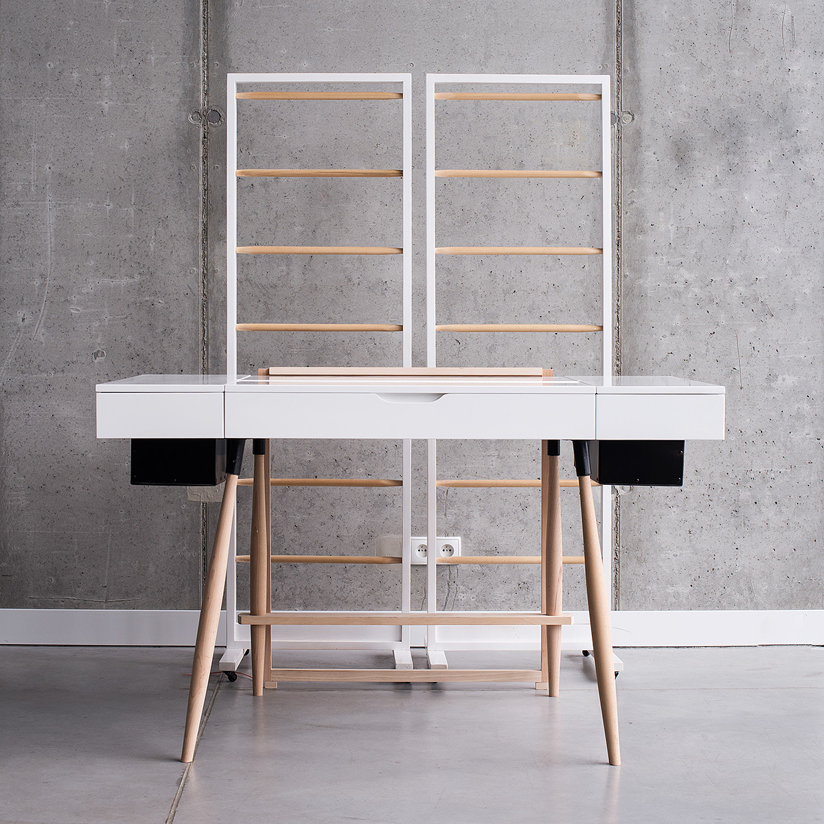 to work in an office，furniture，product design，industrial design，