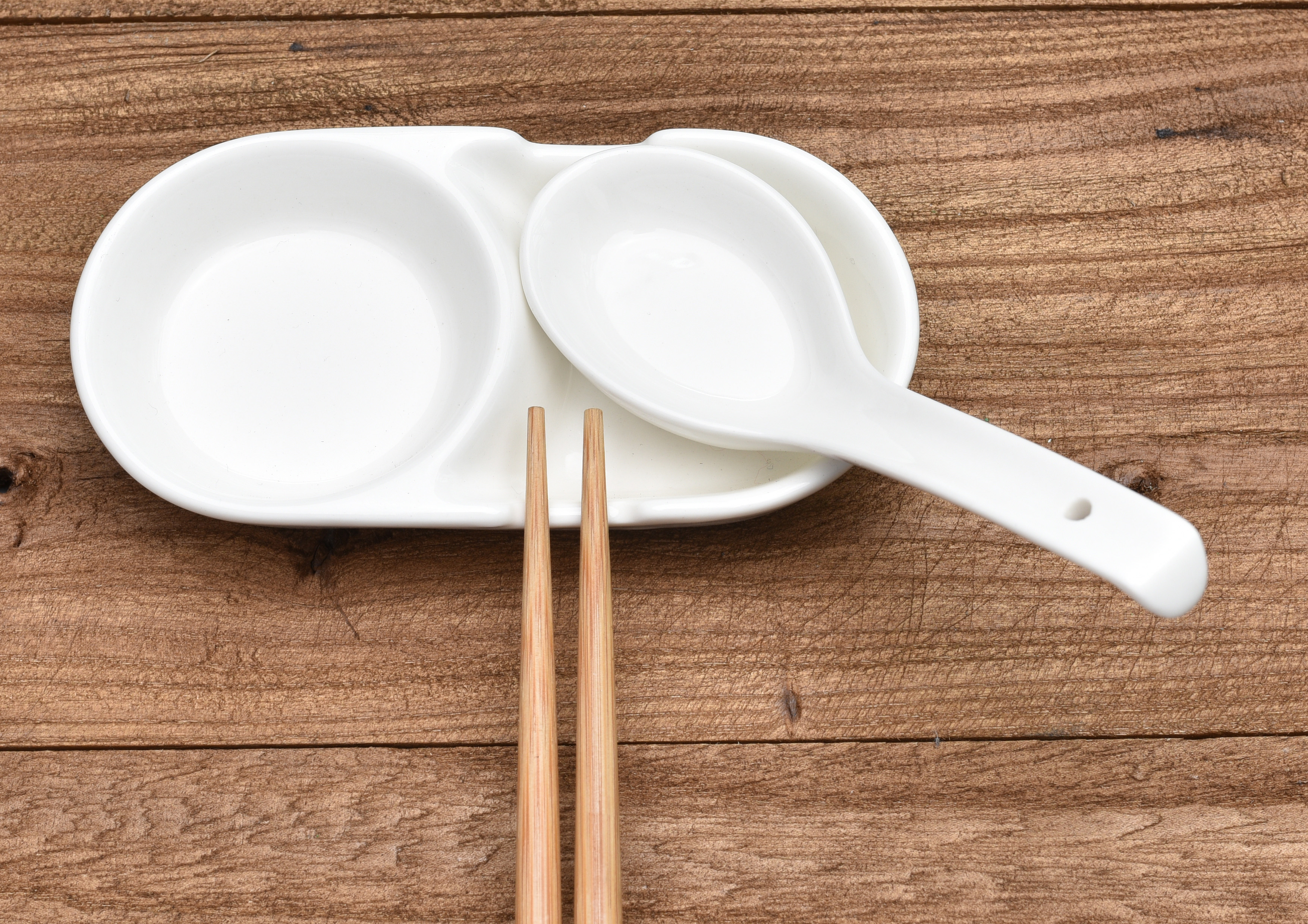 Northern Europe，Pure white ceramics，Receive，Small family dining table set，