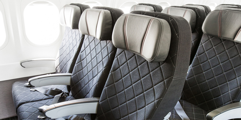 Qantas，Jet，Custom seats，luxury，IPad bracket，ipad，