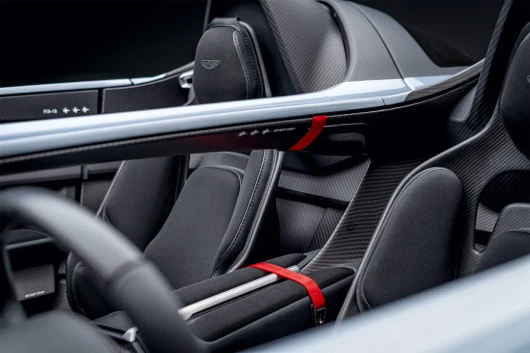 senior，Interior，automobile，texture of material，texture，