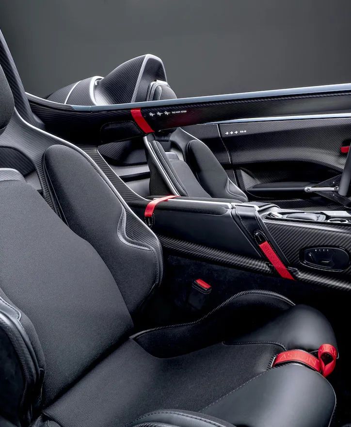 senior，Interior，automobile，texture of material，texture，