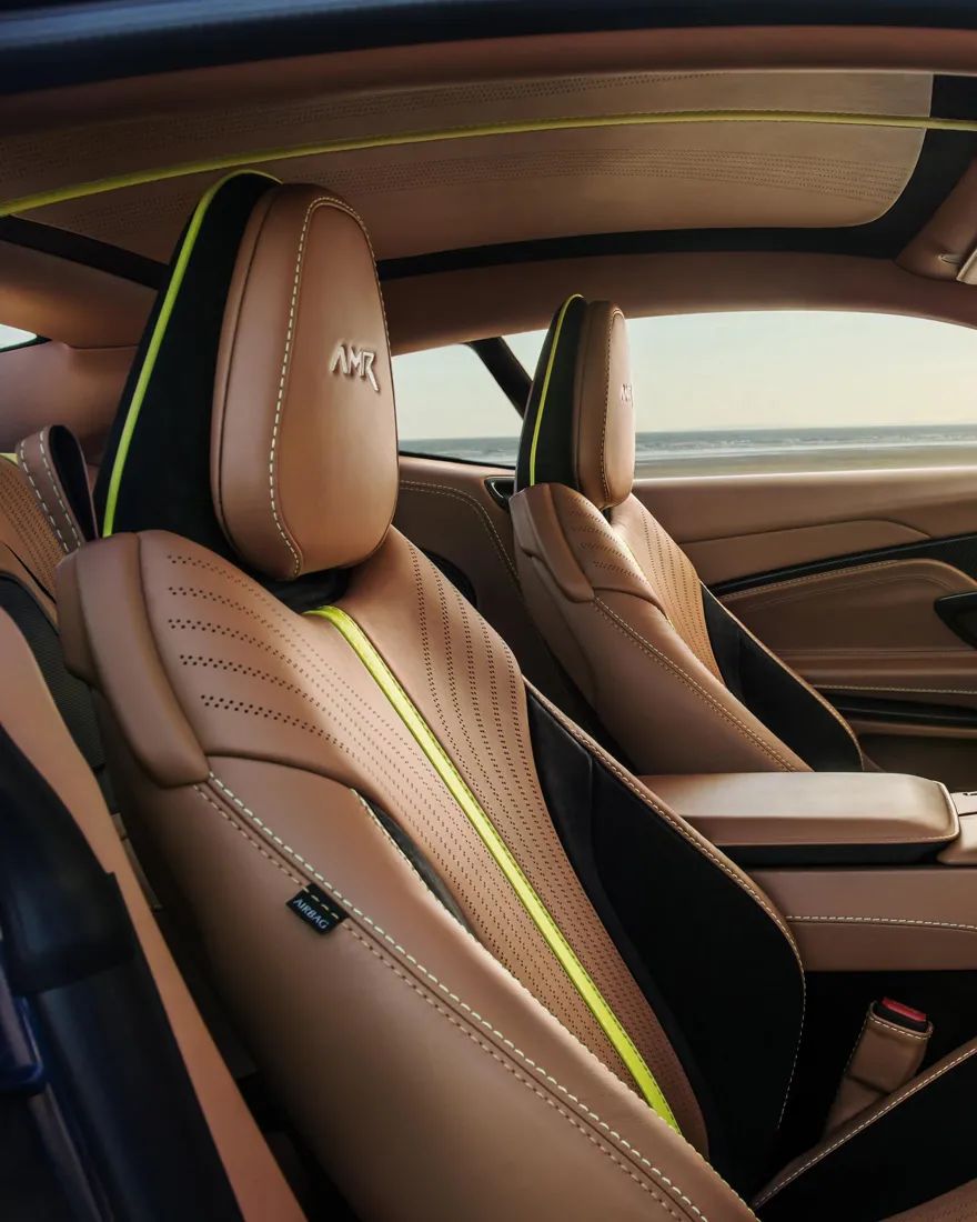 senior，Interior，automobile，texture of material，texture，