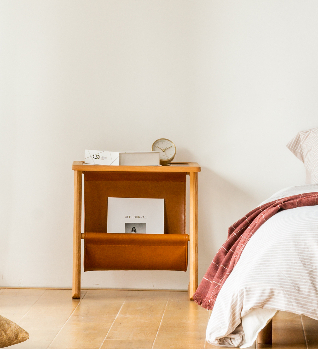 Solid wood furniture，furniture design ，Cherry wood furniture，product design，Side table，bedside cupboard，