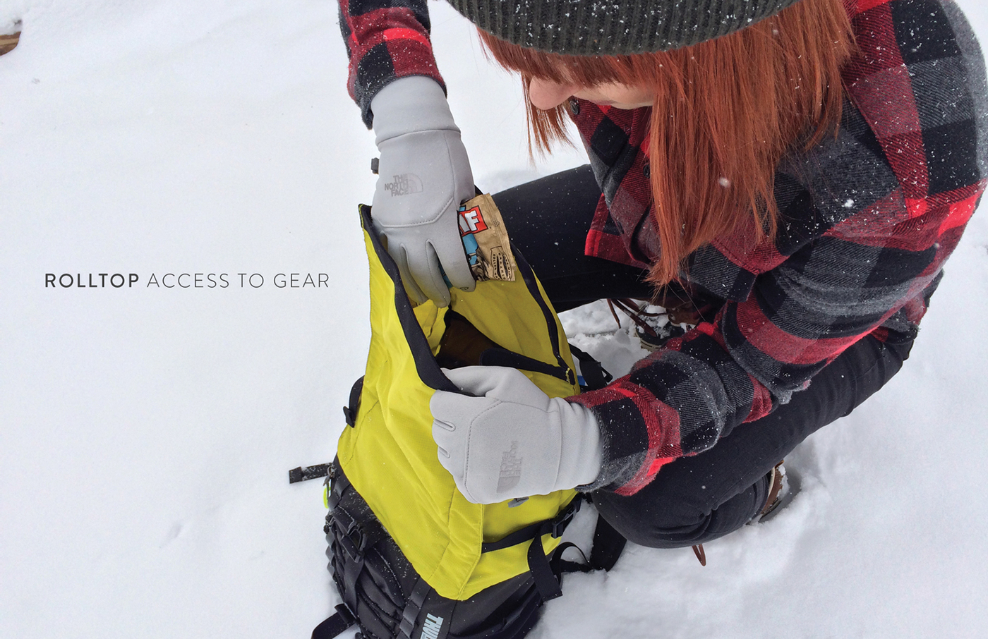 knapsack，fashion，DSLR，outdoors，on foot，Hand drawn，