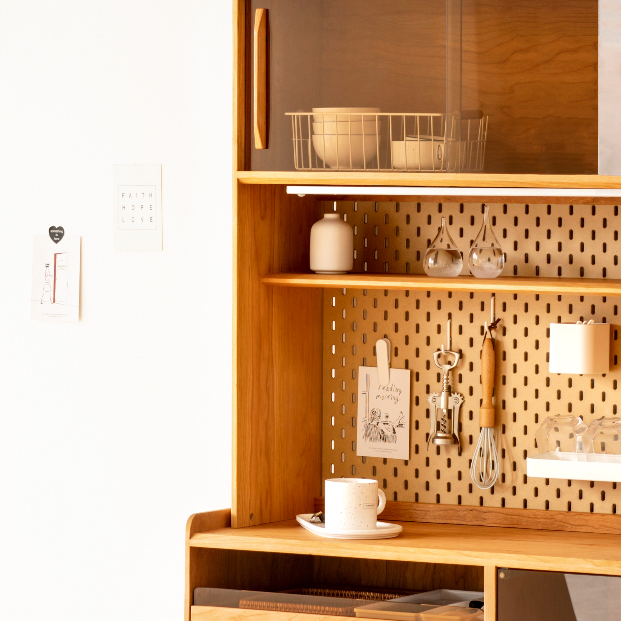 Solid wood furniture，furniture design ，Cherry wood furniture，Side cabinet，Sideboard，product design，