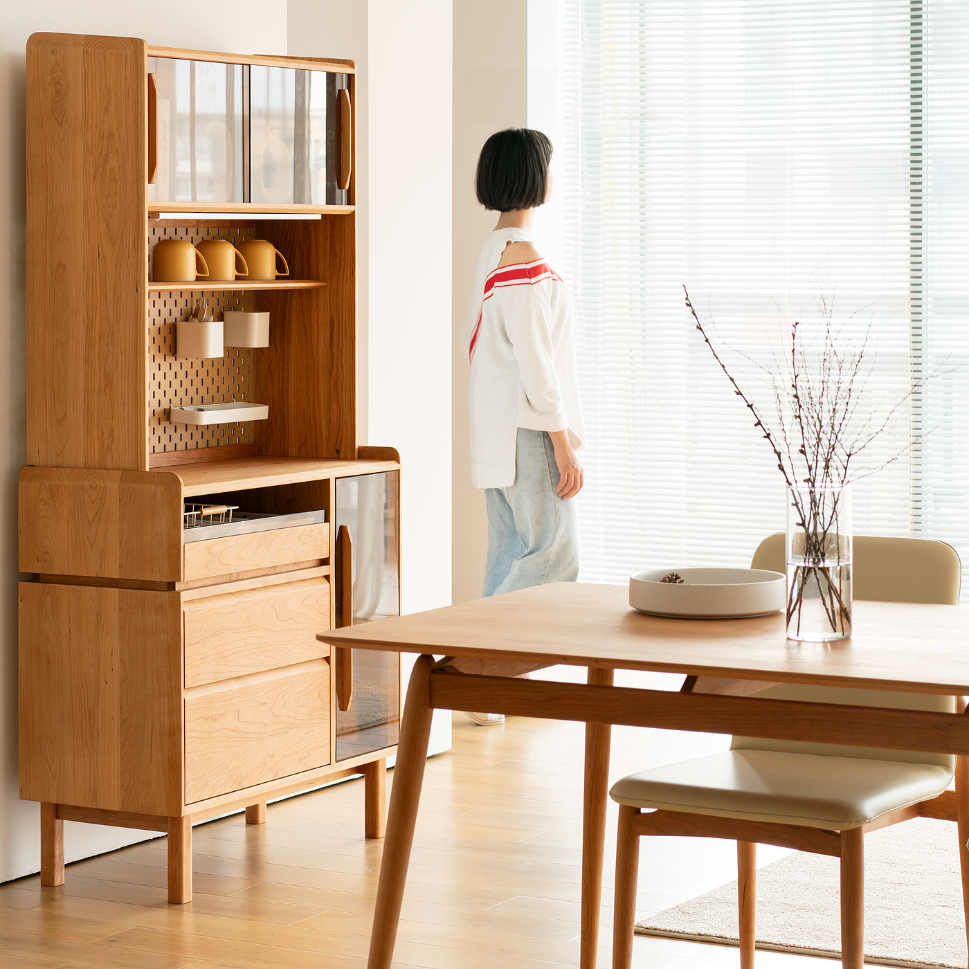 Solid wood furniture，furniture design ，Cherry wood furniture，Side cabinet，Sideboard，product design，