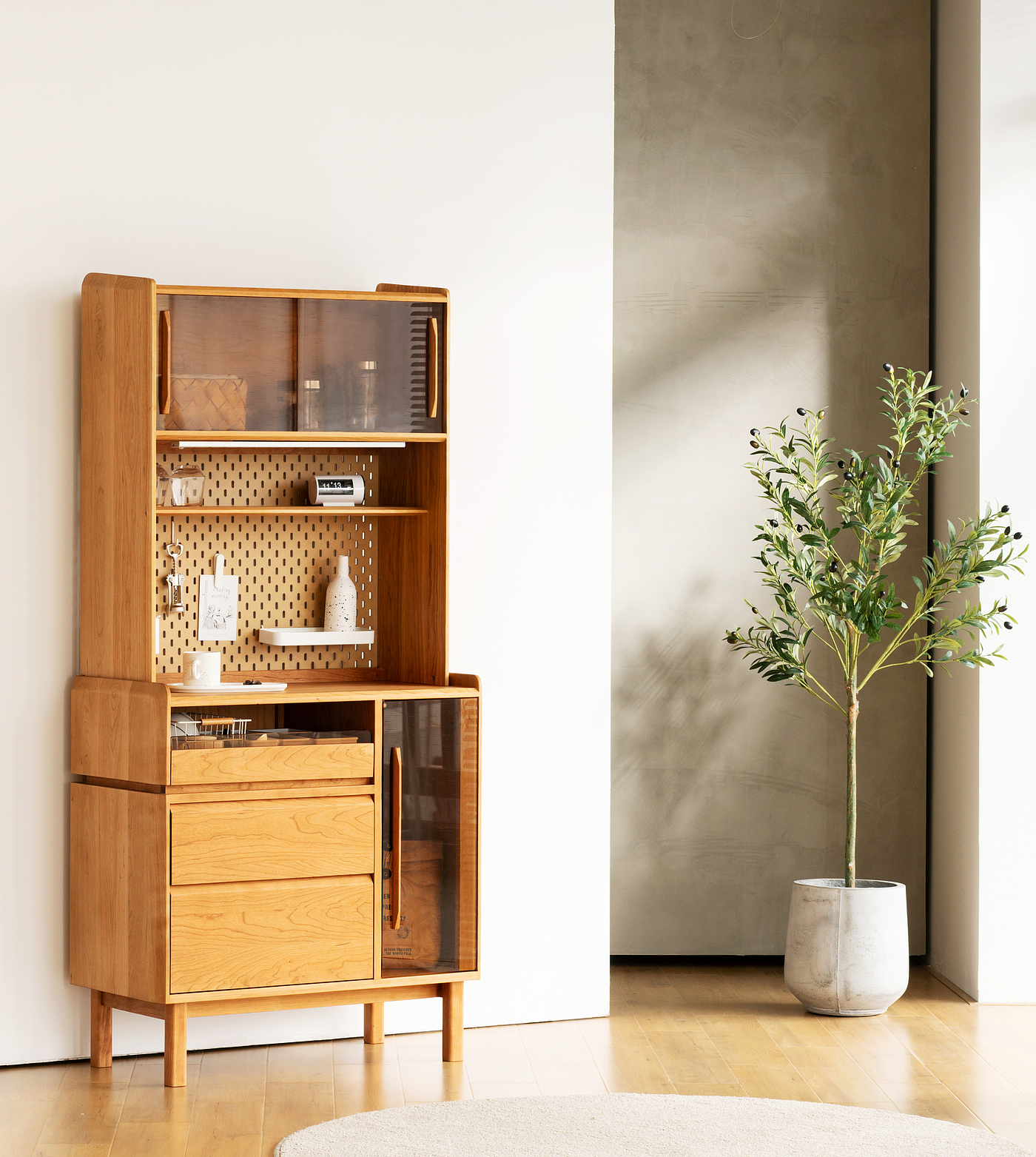Solid wood furniture，furniture design ，Cherry wood furniture，Side cabinet，Sideboard，product design，