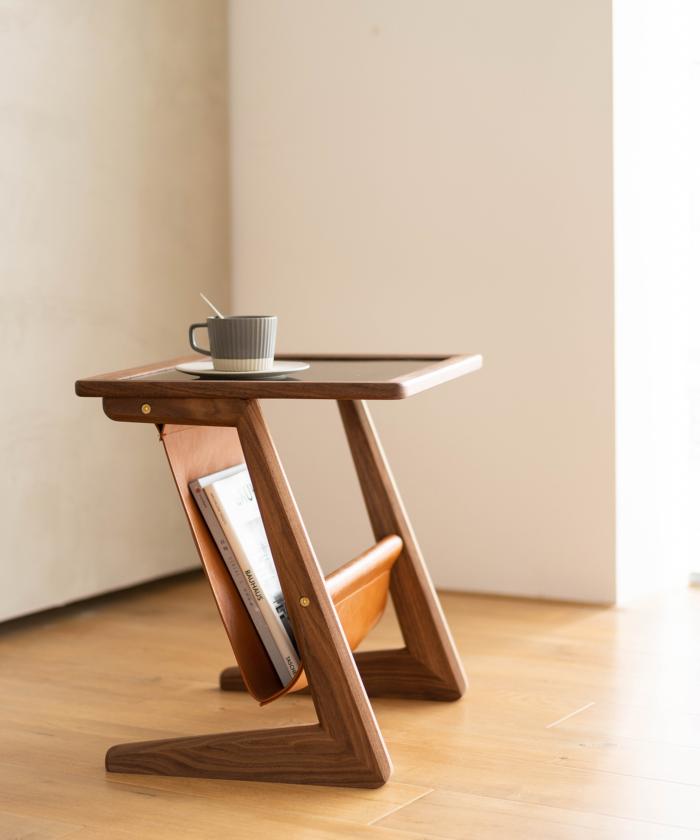 Solid wood furniture，furniture design ，Cherry wood furniture，product design，Side table，bedside cupboard，