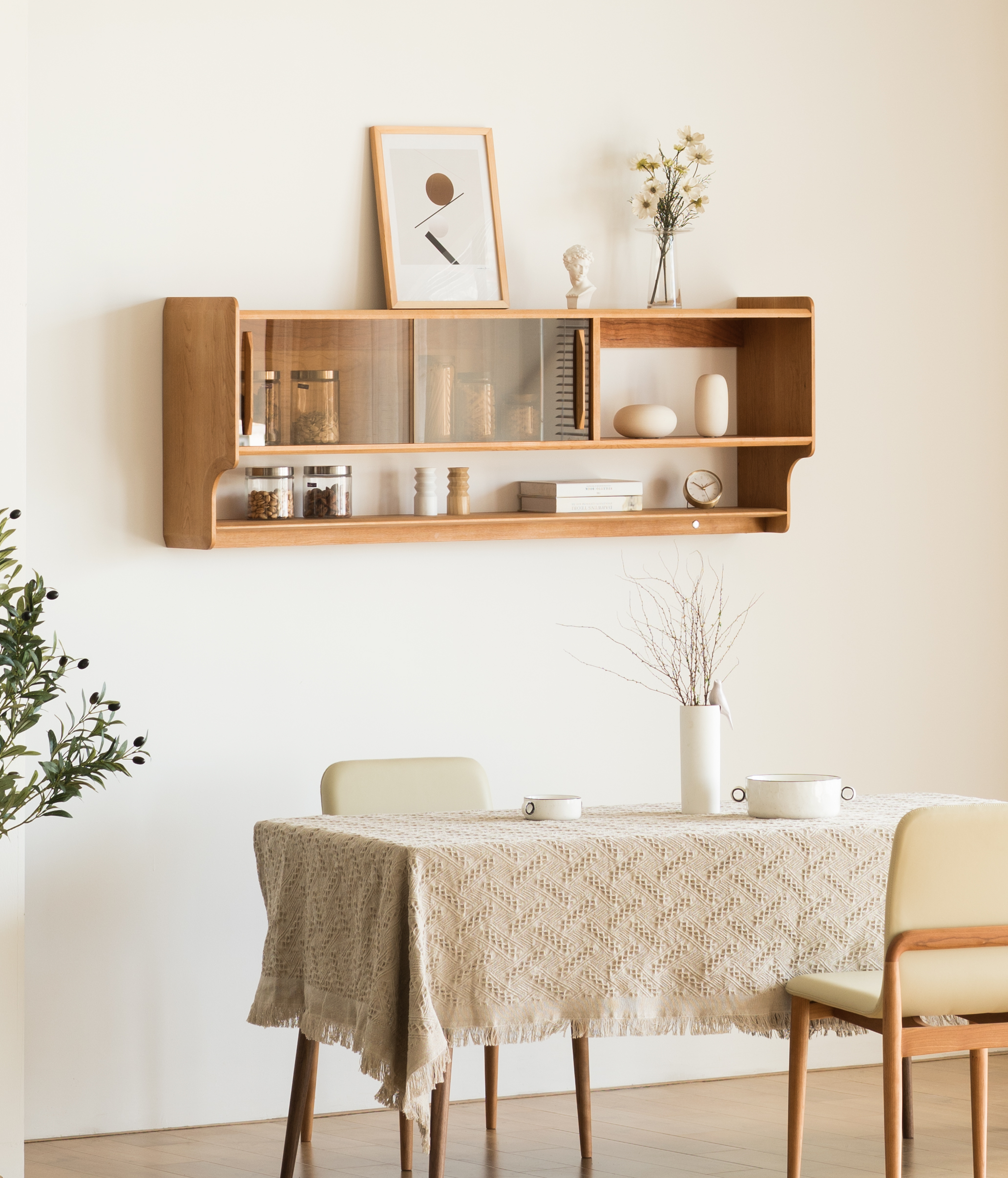 Solid wood furniture，Sideboard，Side cabinet，product design，Household products，